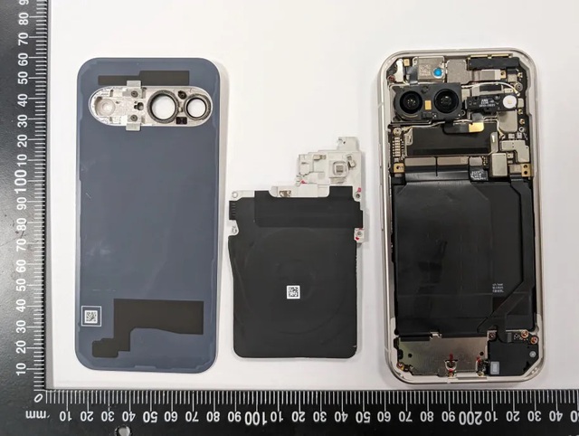 Đây là Pixel 9 Pro Fold: Smartphone màn hình gập sắp ra mắt của Google với camera "khủng"- Ảnh 14. Đây là Pixel 9 Pro Fold: Smartphone màn hình gập sắp ra mắt của Google với camera "khủng"- Ảnh 14.