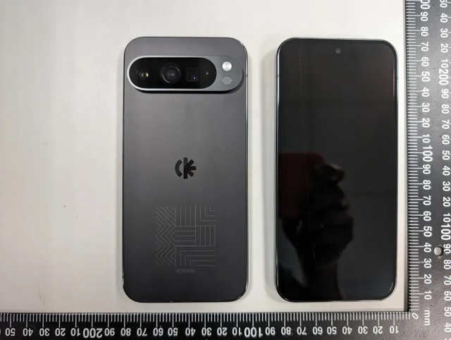 Đây là Pixel 9 Pro Fold: Smartphone màn hình gập sắp ra mắt của Google với camera "khủng"- Ảnh 21. Đây là Pixel 9 Pro Fold: Smartphone màn hình gập sắp ra mắt của Google với camera "khủng"- Ảnh 21.