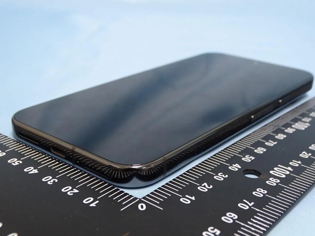 Đây là Pixel 9 Pro Fold: Smartphone màn hình gập sắp ra mắt của Google với camera "khủng"- Ảnh 24. Đây là Pixel 9 Pro Fold: Smartphone màn hình gập sắp ra mắt của Google với camera "khủng"- Ảnh 24.