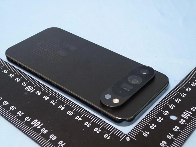 Đây là Pixel 9 Pro Fold: Smartphone màn hình gập sắp ra mắt của Google với camera "khủng"- Ảnh 22. Đây là Pixel 9 Pro Fold: Smartphone màn hình gập sắp ra mắt của Google với camera "khủng"- Ảnh 22.
