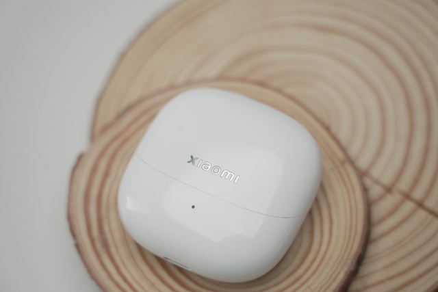 Xiaomi ra mắt tai nghe không dây mới: Chống ồn chủ động, âm thanh không gian, pin 39 giờ, giá 2,4 triệu đồng- Ảnh 2. Xiaomi ra mắt tai nghe không dây mới: Chống ồn chủ động, âm thanh không gian, pin 39 giờ, giá 2,4 triệu đồng- Ảnh 2.