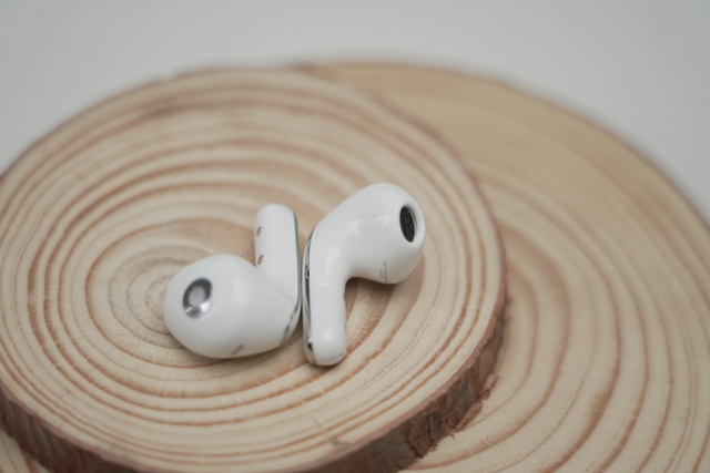 Xiaomi ra mắt tai nghe không dây mới: Chống ồn chủ động, âm thanh không gian, pin 39 giờ, giá 2,4 triệu đồng- Ảnh 4. Xiaomi ra mắt tai nghe không dây mới: Chống ồn chủ động, âm thanh không gian, pin 39 giờ, giá 2,4 triệu đồng- Ảnh 4.