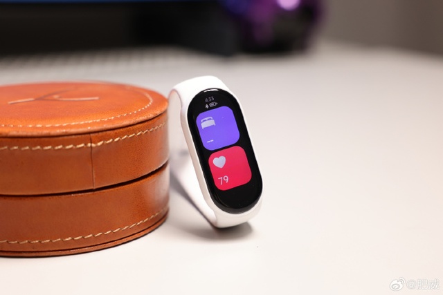 Xiaomi Mi Band 9 ra mắt: Nâng cấp vỏ kim loại/gốm, cực kỳ nhiều dây đeo, thêm tính năng sức khoẻ, giá từ 870.000 đồng- Ảnh 3. Xiaomi Mi Band 9 ra mắt: Nâng cấp vỏ kim loại/gốm, cực kỳ nhiều dây đeo, thêm tính năng sức khoẻ, giá từ 870.000 đồng- Ảnh 3.