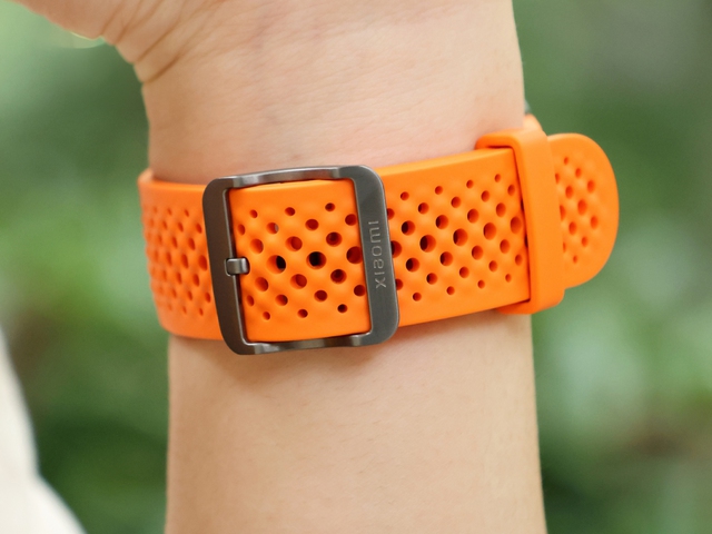 Cận cảnh Xiaomi Watch S4 Sport: Thiết kế hầm hố giống Apple Watch Ultra, màn hình siêu sáng, viền titan kèm mặt kính sapphire, pin 15 ngày, giá siêu rẻ- Ảnh 3. Cận cảnh Xiaomi Watch S4 Sport: Thiết kế hầm hố giống Apple Watch Ultra, màn hình siêu sáng, viền titan kèm mặt kính sapphire, pin 15 ngày, giá siêu rẻ- Ảnh 3.