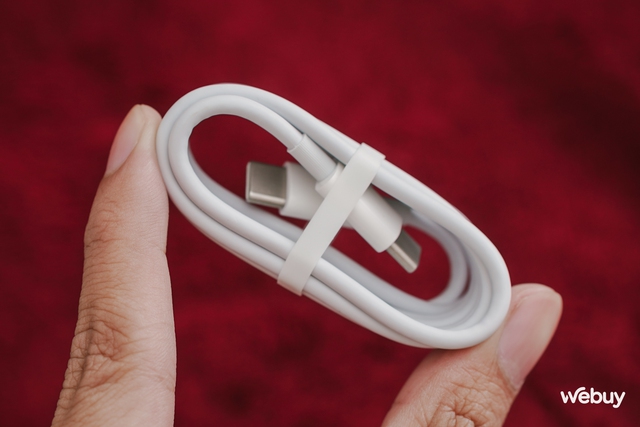 Sạc nhanh Xiaomi siêu nhỏ gọn: Công suất 33W, nhỏ như củ 5W của Apple, sạc được iPhone, iPad, thậm chí cả MacBook ngon lành- Ảnh 3. Sạc nhanh Xiaomi siêu nhỏ gọn: Công suất 33W, nhỏ như củ 5W của Apple, sạc được iPhone, iPad, thậm chí cả MacBook ngon lành- Ảnh 3.