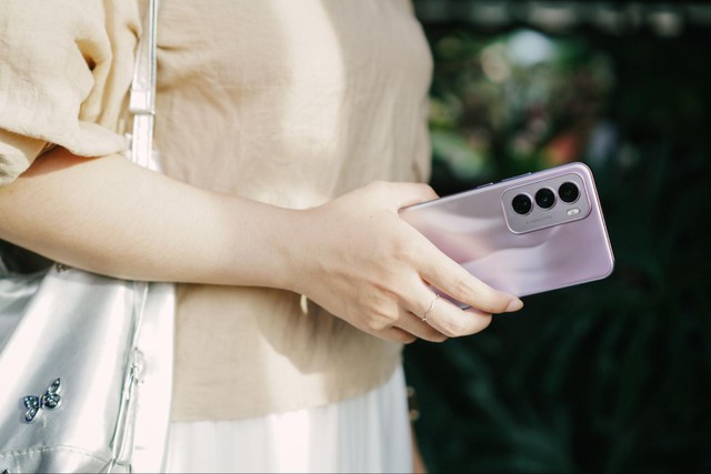 Đánh giá OPPO Reno12 Series: AI sẽ là thứ giúp bạn gắn bó với "dòng chảy bạc"- Ảnh 50. Đánh giá OPPO Reno12 Series: AI sẽ là thứ giúp bạn gắn bó với "dòng chảy bạc"- Ảnh 50.