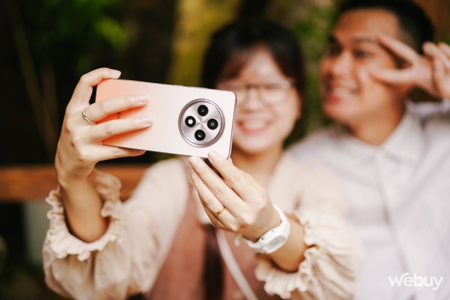 Đánh giá Reno 12 F 5G: AI nhiếp ảnh từ OPPO, nhưng giá rẻ hơn- Ảnh 10. Đánh giá Reno 12 F 5G: AI nhiếp ảnh từ OPPO, nhưng giá rẻ hơn- Ảnh 10.