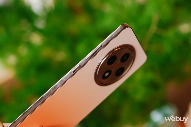 Đánh giá Reno 12 F 5G: AI nhiếp ảnh từ OPPO, nhưng giá rẻ hơn- Ảnh 5. Đánh giá Reno 12 F 5G: AI nhiếp ảnh từ OPPO, nhưng giá rẻ hơn- Ảnh 5.