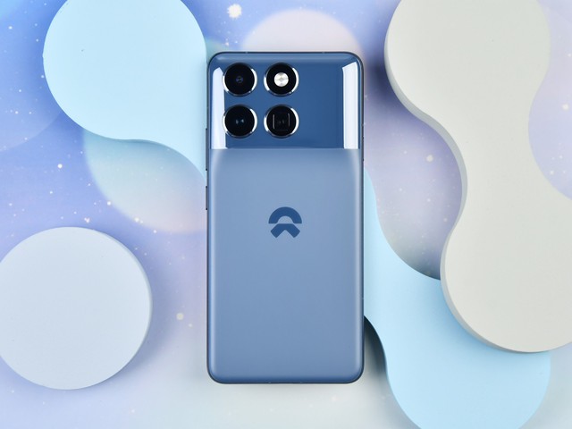 Hoá ra điện thoại cao cấp của hãng xe điện làm thì trông như thế này- Ảnh 5. Hoá ra điện thoại cao cấp của hãng xe điện làm thì trông như thế này- Ảnh 5.