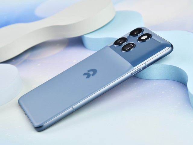 Hoá ra điện thoại cao cấp của hãng xe điện làm thì trông như thế này- Ảnh 2. Hoá ra điện thoại cao cấp của hãng xe điện làm thì trông như thế này- Ảnh 2.