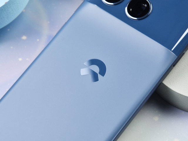 Hoá ra điện thoại cao cấp của hãng xe điện làm thì trông như thế này- Ảnh 12. Hoá ra điện thoại cao cấp của hãng xe điện làm thì trông như thế này- Ảnh 12.