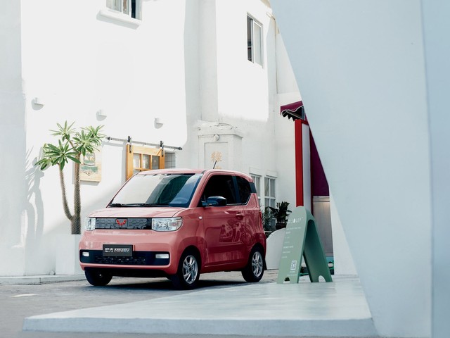 Wuling Hongguang Mini EV: Mẫu xe ô tô rẻ nhất Việt Nam nhưng vì sao vẫn 'ế ẩm'?- Ảnh 6. Wuling Hongguang Mini EV: Mẫu xe ô tô rẻ nhất Việt Nam nhưng vì sao vẫn 'ế ẩm'?- Ảnh 6.