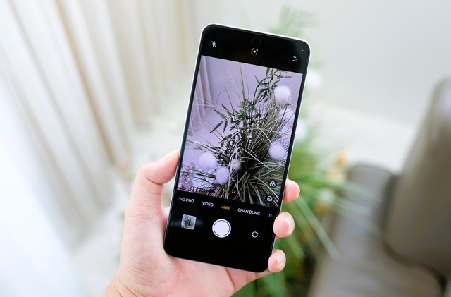 realme 12 ra mắt chính hãng: Thiết kế đẹp, camera 50MP chất lượng cao, pin 5000mAh, có bản 512GB, giá từ 7,99 triệu đồng- Ảnh 2. realme 12 ra mắt chính hãng: Thiết kế đẹp, camera 50MP chất lượng cao, pin 5000mAh, có bản 512GB, giá từ 7,99 triệu đồng- Ảnh 2.