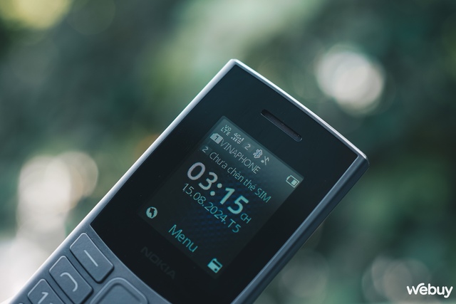Trên tay Nokia 105 4G Pro - điện thoại Trên tay Nokia 105 4G Pro - điện thoại