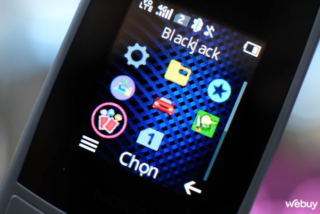 Trên tay Nokia 105 4G Pro - điện thoại Trên tay Nokia 105 4G Pro - điện thoại