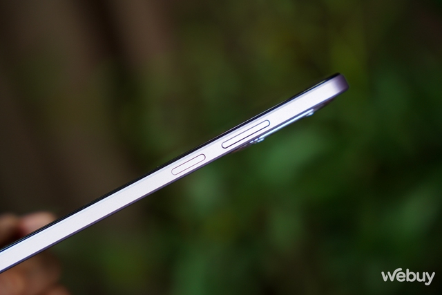 Đánh giá OPPO A3 - smartphone siêu bền, giá siêu "hời" nhưng vẫn có sạc nhanh 45W, thiết kế đẹp- Ảnh 5. Đánh giá OPPO A3 - smartphone siêu bền, giá siêu "hời" nhưng vẫn có sạc nhanh 45W, thiết kế đẹp- Ảnh 5.