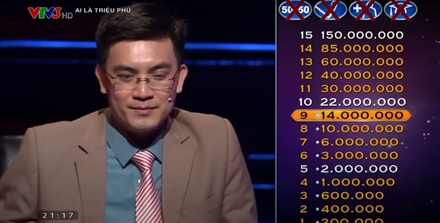 Chánh văn phòng toà án tỉnh thi Ai là triệu phú, nhờ con gái lớp 5 trợ giúp câu hỏi 14 triệu- Ảnh 4. Chánh văn phòng toà án tỉnh thi Ai là triệu phú, nhờ con gái lớp 5 trợ giúp câu hỏi 14 triệu- Ảnh 4.