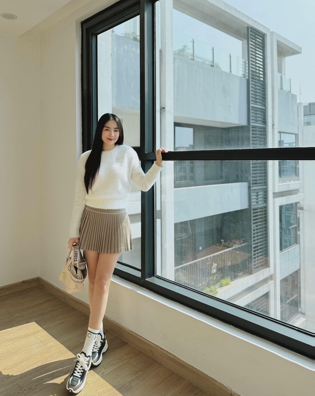 Cô gái xuất hiện trên báo Hoa Học Trò 20 năm trước: U35 đẹp hơn xưa, chồng đại gia hy sinh nhiều vì vợ- Ảnh 6. Cô gái xuất hiện trên báo Hoa Học Trò 20 năm trước: U35 đẹp hơn xưa, chồng đại gia hy sinh nhiều vì vợ- Ảnh 6.