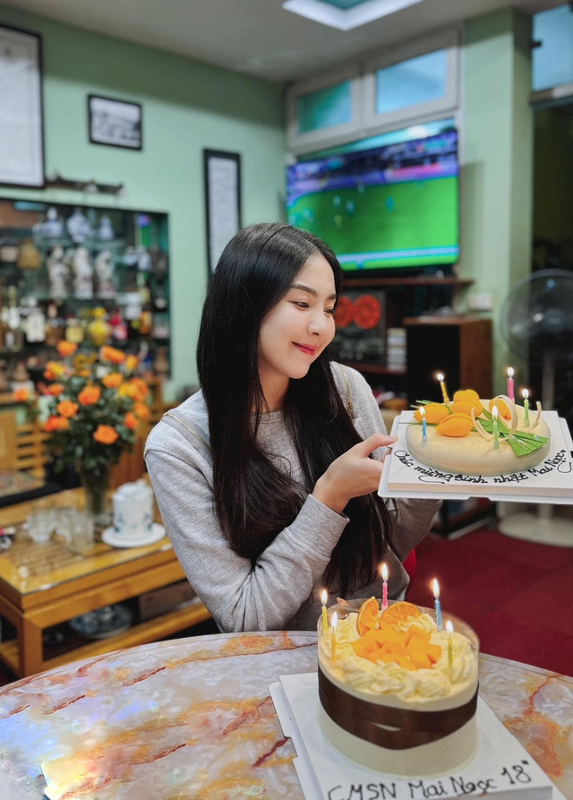 Cô gái xuất hiện trên báo Hoa Học Trò 20 năm trước: U35 đẹp hơn xưa, chồng đại gia hy sinh nhiều vì vợ- Ảnh 5. Cô gái xuất hiện trên báo Hoa Học Trò 20 năm trước: U35 đẹp hơn xưa, chồng đại gia hy sinh nhiều vì vợ- Ảnh 5.
