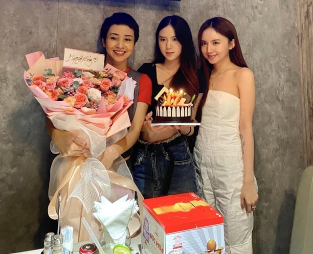 Con gái “nữ hoàng Wushu” Thúy Hiền: Hát hay như bố, xinh gái giống mẹ, muốn vào showbiz- Ảnh 4. Con gái “nữ hoàng Wushu” Thúy Hiền: Hát hay như bố, xinh gái giống mẹ, muốn vào showbiz- Ảnh 4.