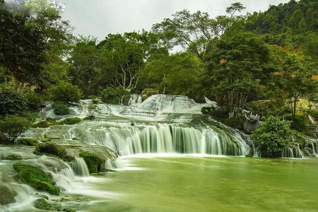 Hang động trong núi ở nơi cách Hà Nội hơn 100km, du khách nhận xét tới đây "ngỡ như đi xuống địa ngục"- Ảnh 9. Hang động trong núi ở nơi cách Hà Nội hơn 100km, du khách nhận xét tới đây "ngỡ như đi xuống địa ngục"- Ảnh 9.