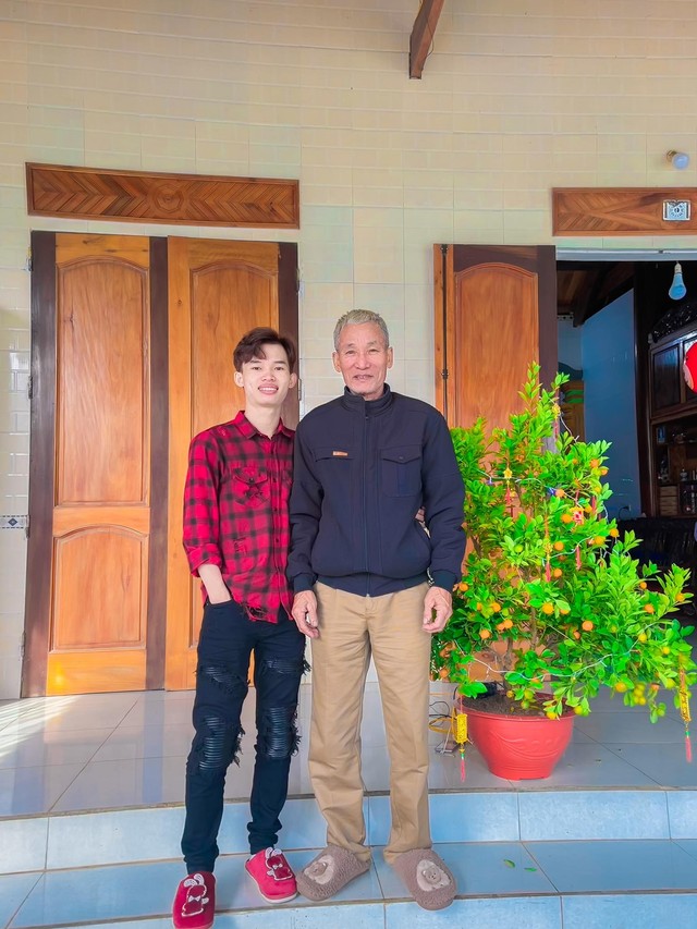Gặp chàng trai “lừa” bố đi 20km để làm chuyện không tưởng, 22 tuổi đã mua được nhà báo hiếu- Ảnh 1. Gặp chàng trai “lừa” bố đi 20km để làm chuyện không tưởng, 22 tuổi đã mua được nhà báo hiếu- Ảnh 1.