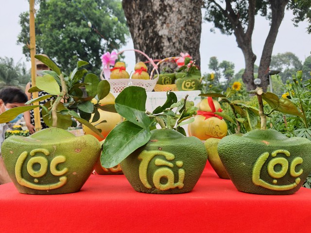 Loại quả phải có trên bàn thờ ngày Tết được biến hoá 'kỳ lạ', giá đắt hơn chục lần bình thường- Ảnh 3.