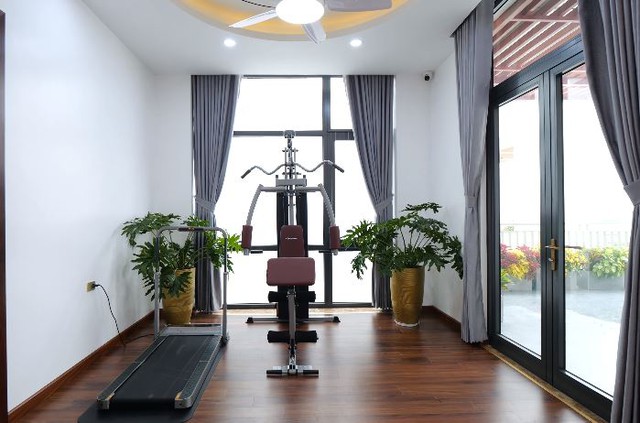 Biệt thự báo hiếu của người con Nghệ An, đi làm xa gửi hết tiền về quê xây lại nhà bố mẹ- Ảnh 12. Biệt thự báo hiếu của người con Nghệ An, đi làm xa gửi hết tiền về quê xây lại nhà bố mẹ- Ảnh 12.