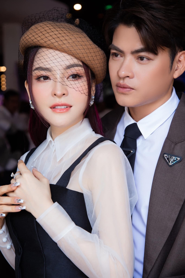 Cháu gái NSƯT Kim Tiểu Long - Saka Trương Tuyền lên tiếng về thông tin "3 năm 2 đời chồng"- Ảnh 1. Cháu gái NSƯT Kim Tiểu Long - Saka Trương Tuyền lên tiếng về thông tin "3 năm 2 đời chồng"- Ảnh 1.