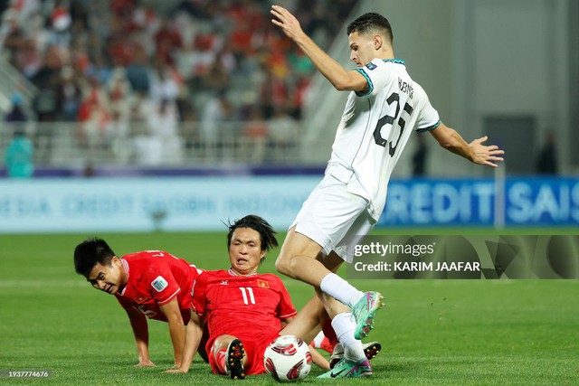 TRỰC TIẾP Việt Nam 0-1 Indonesia: Đội tuyển Việt Nam chính thức bị loại- Ảnh 2.