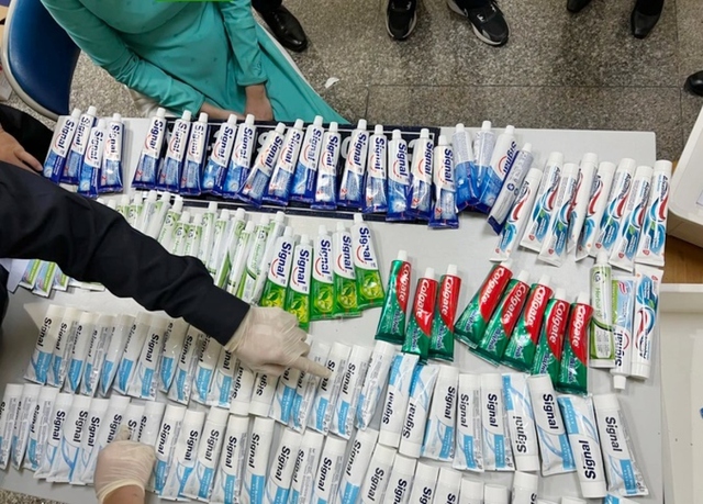 Bóc gỡ đường dây ma túy 'lớn nhất trong lịch sử' từ vụ 4 nữ TVHK: Dự kiến 500 bị can, giao dịch 22.000 tỷ- Ảnh 3. Bóc gỡ đường dây ma túy 'lớn nhất trong lịch sử' từ vụ 4 nữ TVHK: Dự kiến 500 bị can, giao dịch 22.000 tỷ- Ảnh 3.