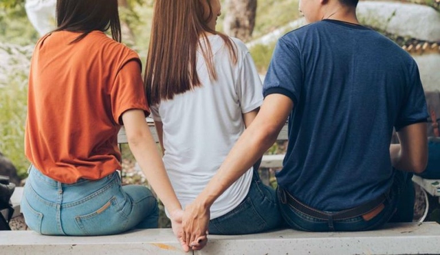 Chồng ngoại tình nhưng khi nhìn thấy dung nhan của tiểu tam, vợ cảm thấy vô cùng khó hiểu- Ảnh 2. Chồng ngoại tình nhưng khi nhìn thấy dung nhan của tiểu tam, vợ cảm thấy vô cùng khó hiểu- Ảnh 2.