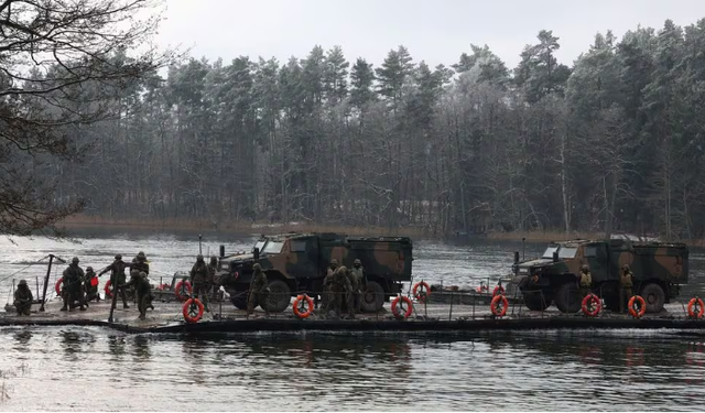 90.000 lính rầm rộ hành quân xuyên châu Âu, áp sát biên giới Nga: Cảnh cáo "sấm sét" của NATO tới Moscow?- Ảnh 1. 90.000 lính rầm rộ hành quân xuyên châu Âu, áp sát biên giới Nga: Cảnh cáo "sấm sét" của NATO tới Moscow?- Ảnh 1.