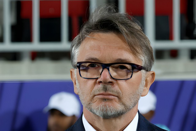 HLV Troussier: "Tôi thất vọng, chỉ một chi tiết nhỏ đã ảnh hưởng đến toàn đội"- Ảnh 1.