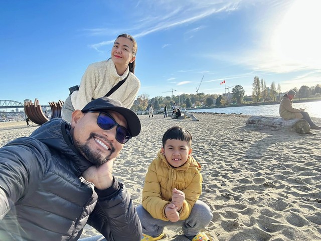 Nam diễn viên 40 tuổi vừa được phong NSƯT: Rời showbiz sang Canada, hưởng cuộc sống bình yên bên vợ á hậu- Ảnh 6. Nam diễn viên 40 tuổi vừa được phong NSƯT: Rời showbiz sang Canada, hưởng cuộc sống bình yên bên vợ á hậu- Ảnh 6.