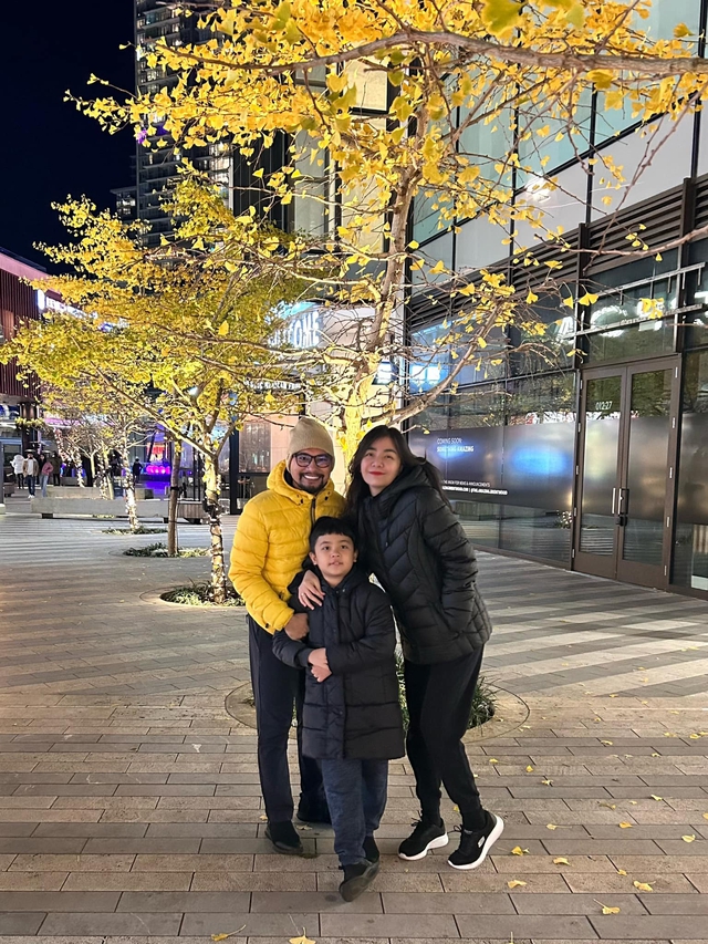 Nam diễn viên 40 tuổi vừa được phong NSƯT: Rời showbiz sang Canada, hưởng cuộc sống bình yên bên vợ á hậu- Ảnh 7. Nam diễn viên 40 tuổi vừa được phong NSƯT: Rời showbiz sang Canada, hưởng cuộc sống bình yên bên vợ á hậu- Ảnh 7.