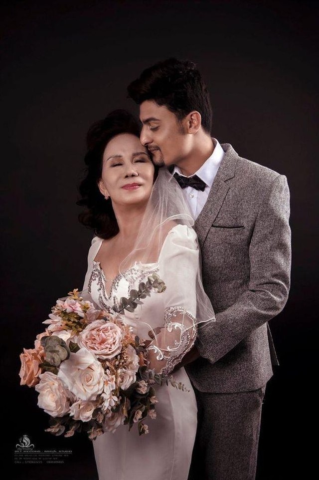 Từng bị đồn thường xuyên lục đục, hôn nhân của cô dâu 65 tuổi và chồng ngoại quốc kém 41 tuổi giờ ra sao?- Ảnh 1. Từng bị đồn thường xuyên lục đục, hôn nhân của cô dâu 65 tuổi và chồng ngoại quốc kém 41 tuổi giờ ra sao?- Ảnh 1.