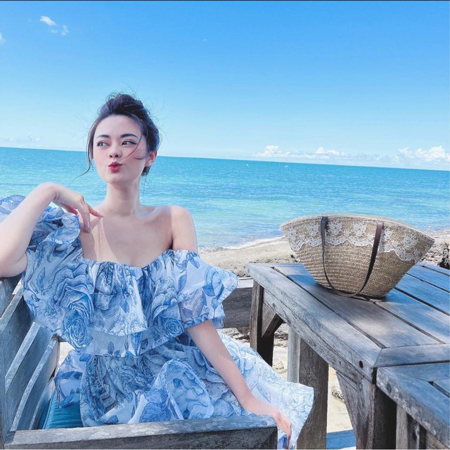 Bù đắp tuổi trẻ "đói kém", đôi bạn thân đưa nhau đi 19 nước châu Âu, du lịch sang chảnh kỷ niệm 18 năm tình bạn- Ảnh 2. Bù đắp tuổi trẻ "đói kém", đôi bạn thân đưa nhau đi 19 nước châu Âu, du lịch sang chảnh kỷ niệm 18 năm tình bạn- Ảnh 2.