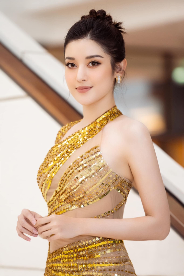 Á hậu Huyền My ở tuổi 29: Ngày càng quyến rũ, cuộc sống thế nào sau khi chuyển sang làm MC thể thao?- Ảnh 2. Á hậu Huyền My ở tuổi 29: Ngày càng quyến rũ, cuộc sống thế nào sau khi chuyển sang làm MC thể thao?- Ảnh 2.