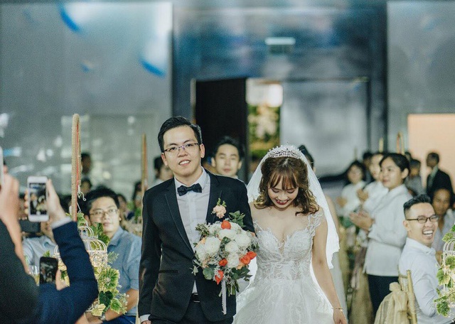 Yêu bạn thân của người yêu cũ, chàng trai mất 8 năm để làm một việc rồi mới được đám cưới- Ảnh 2. Yêu bạn thân của người yêu cũ, chàng trai mất 8 năm để làm một việc rồi mới được đám cưới- Ảnh 2.