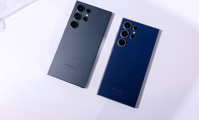 Cận cảnh mẫu điện thoại giá ngang Honda Vision vừa lên kệ, bất ngờ khách Việt xuống tiền mua không tiếc- Ảnh 10. Cận cảnh mẫu điện thoại giá ngang Honda Vision vừa lên kệ, bất ngờ khách Việt xuống tiền mua không tiếc- Ảnh 10.