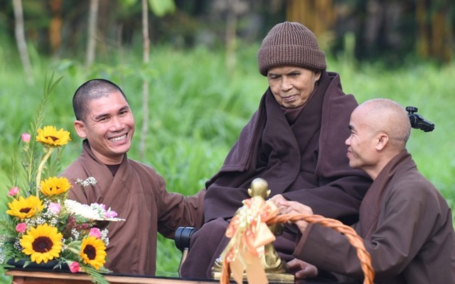 Thiền sư Thích Nhất Hạnh vẫn còn "sống": Không cần tìm ở đâu xa, Thầy hiện diện ở ngay đây- Ảnh 7.