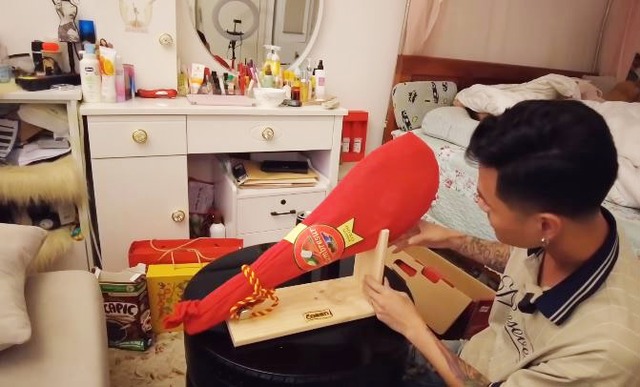 Thịt đùi ủ muối Tây Ban Nha người siêu giàu Việt Nam mới dám ăn, anh nông dân ở châu Phi mua về nhai chơi- Ảnh 2. Thịt đùi ủ muối Tây Ban Nha người siêu giàu Việt Nam mới dám ăn, anh nông dân ở châu Phi mua về nhai chơi- Ảnh 2.