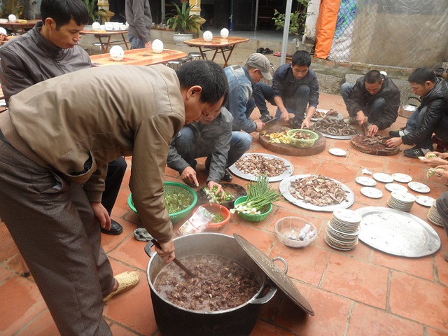 Ngôi làng mỗi ngày Tết ăn hết 4 tấn thịt chó lấy may, duy trì tục lệ hàng trăm năm, đến giờ có khác?- Ảnh 2.