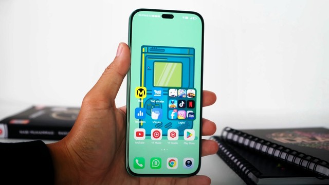 Chiếc điện thoại được ví như "phiên bản giá 5 triệu" của iPhone 15 Pro Max: Đẹp và giống đến kinh ngạc- Ảnh 1.