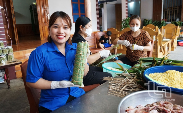 Dùng loại gạo đặc sản ngon nhất trong vùng làm chiếc bánh bùi và béo ngậy, 9x thu tiền tỷ mỗi năm- Ảnh 1.