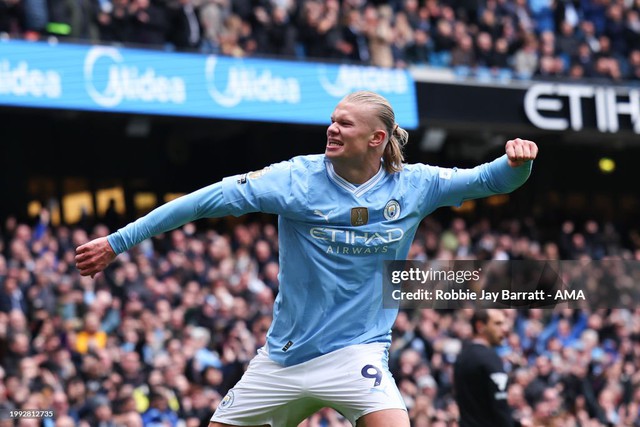 Haaland tái xuất ngoạn mục, Man City đánh chiếm ngôi đầu bảng Premier League- Ảnh 2.