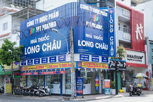 Doanh thu hai chuỗi thương hiệu có 