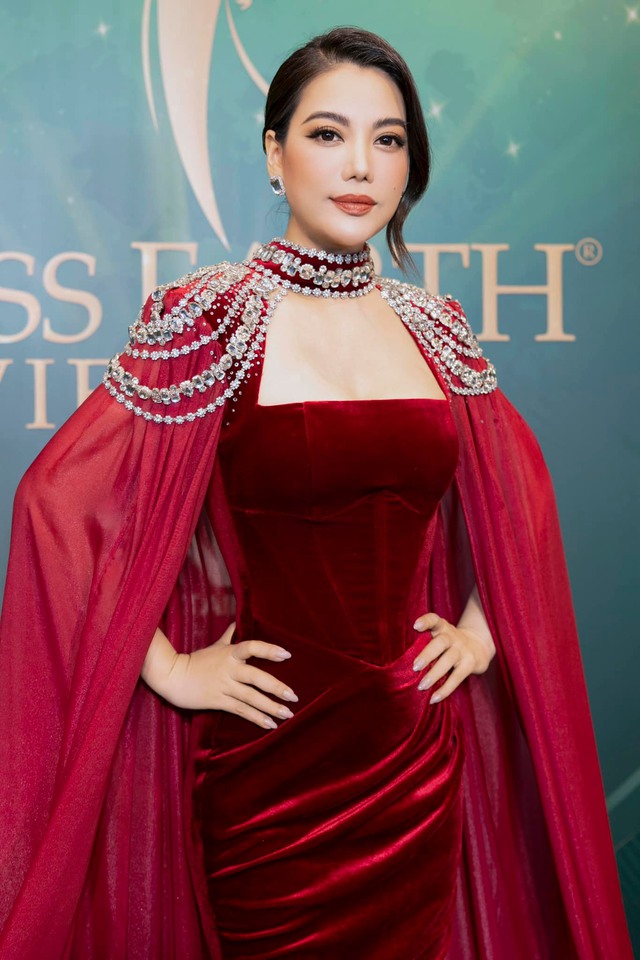 Mỹ nhân tuổi Thìn quyền lực của showbiz Việt: Yêu bạn trai kém 14 tuổi nhưng vẫn quá Mỹ nhân tuổi Thìn quyền lực của showbiz Việt: Yêu bạn trai kém 14 tuổi nhưng vẫn quá