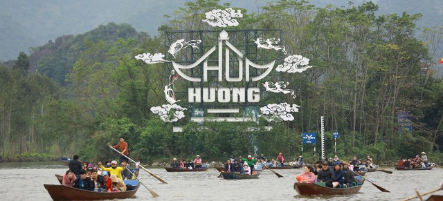 Loạt địa điểm đón Loạt địa điểm đón